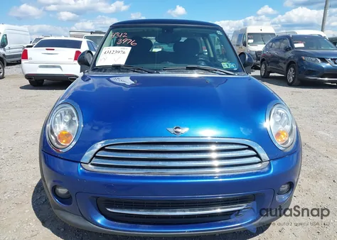 2013 Mini Hardtop Cooper z USA, uszkodzony, nr VIN WMWSU3C56DT687816